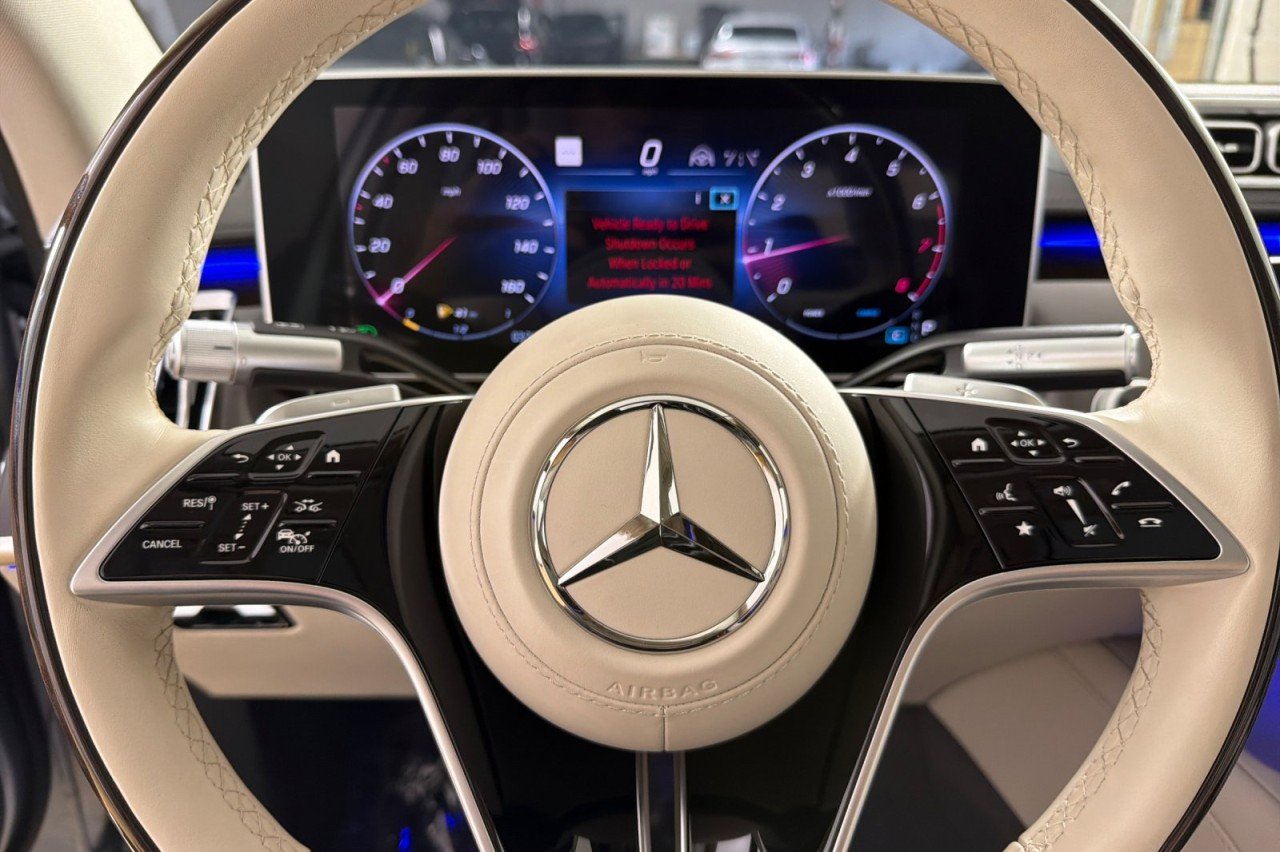 Certified Used 2024 Cirrus Silver Metallic Mercedes-Benz S 580 image 22