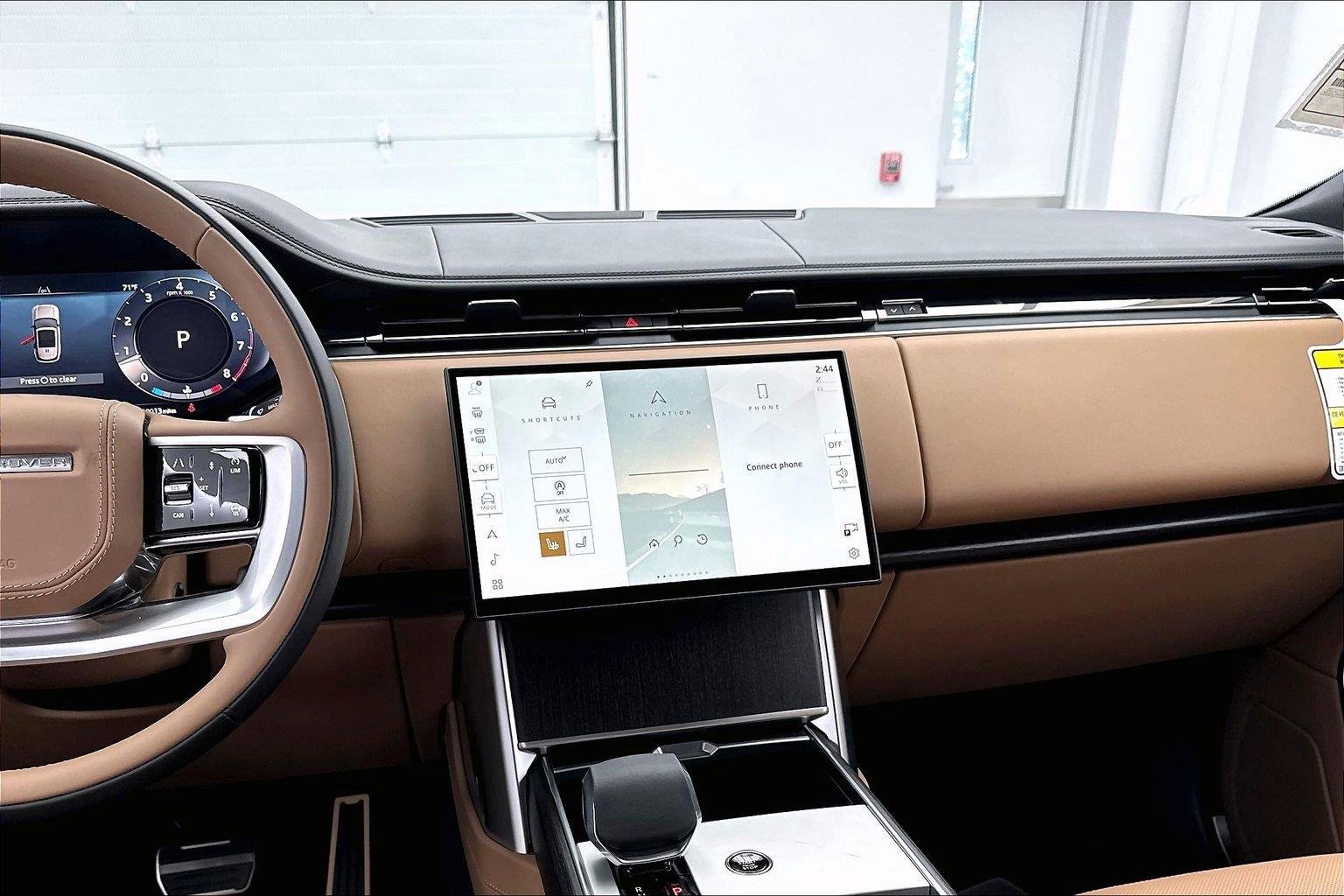 New 2026  Land Rover SE image 11
