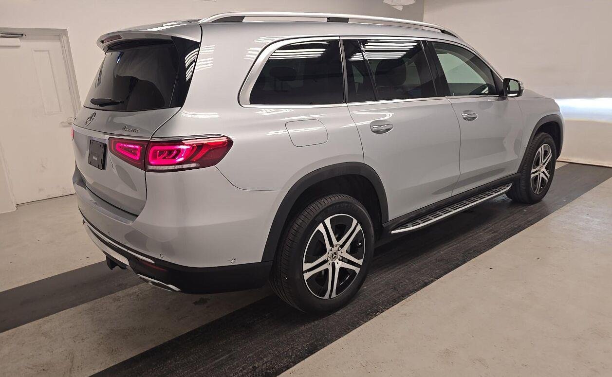 Used 2022 Cirrus Silver Metallic Mercedes-Benz GLS 450 image 2