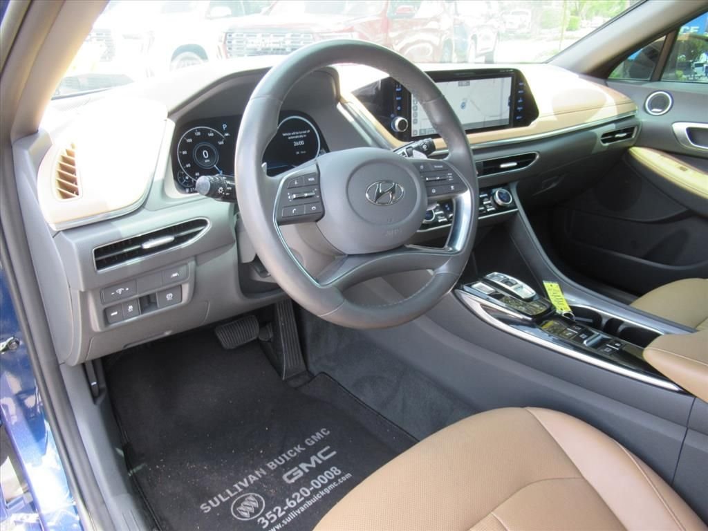 Used 2021 Blue Hyundai Limited image 17