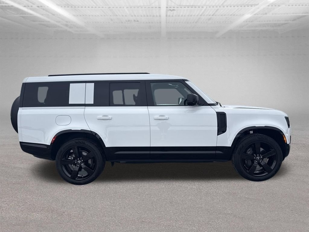 2025 Land Rover Defender X-Dynamic SE - Photo 6