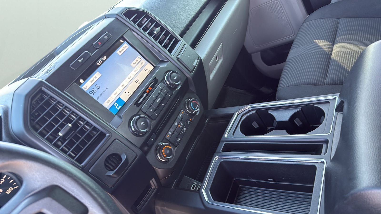Used 2018 Gray Ford XL image 20