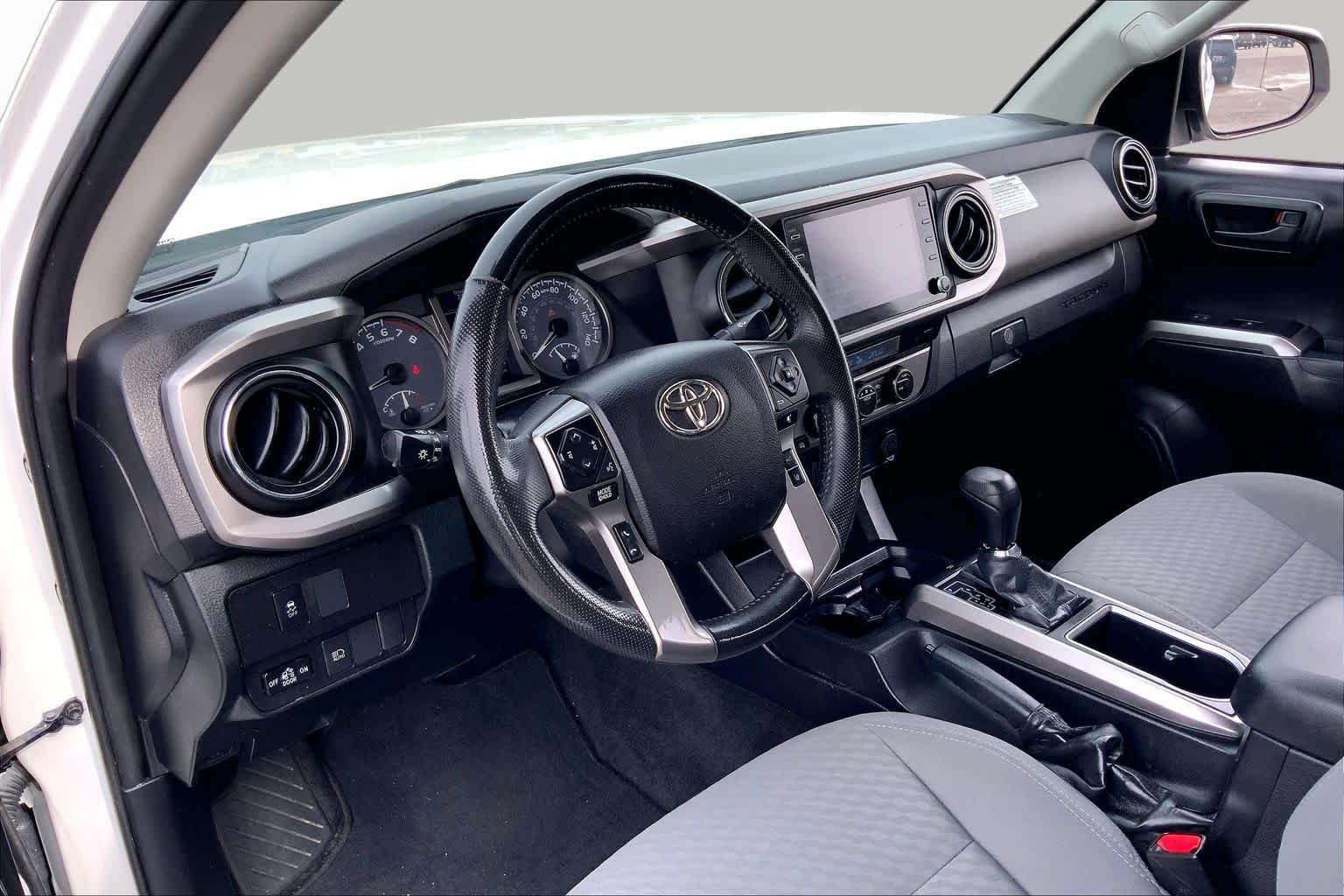 Used 2021 Super White Toyota SR5 image 17