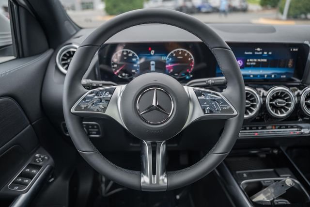 New 2026 Polar White Mercedes-Benz GLA 250 image 29