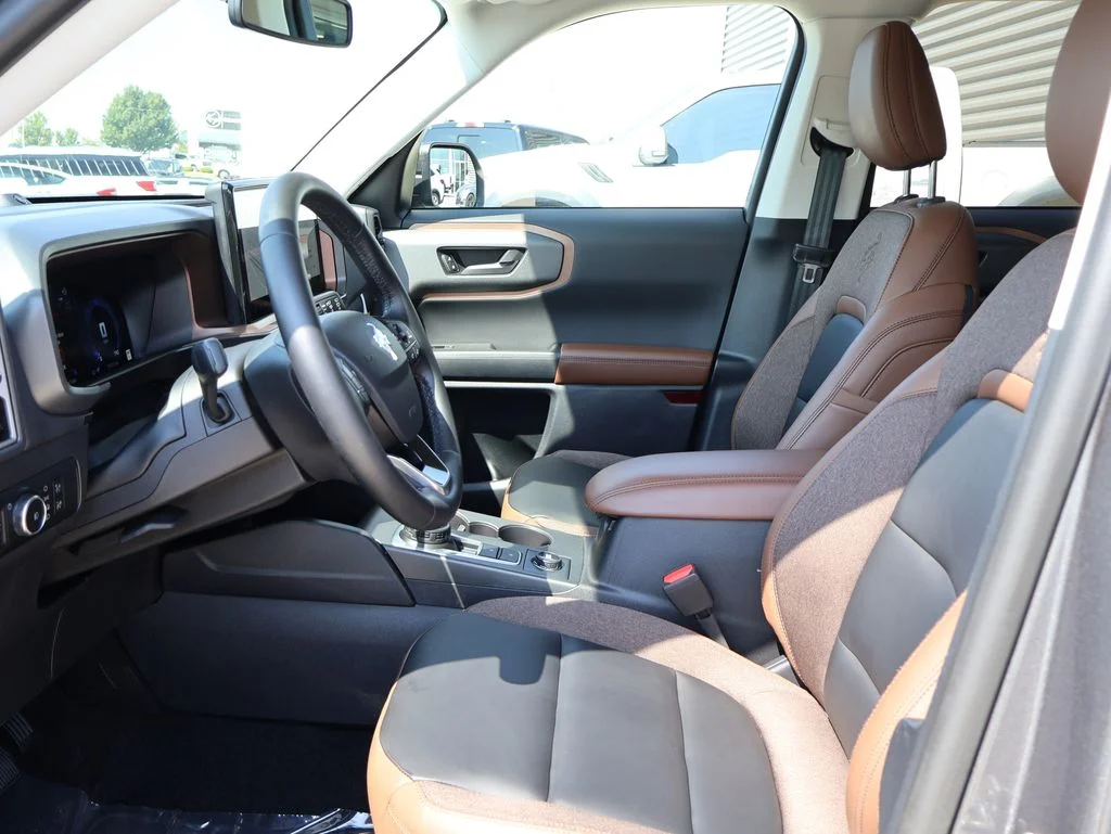 Certified Used 2025 Gray Metallic Ford Outer Banks image 22