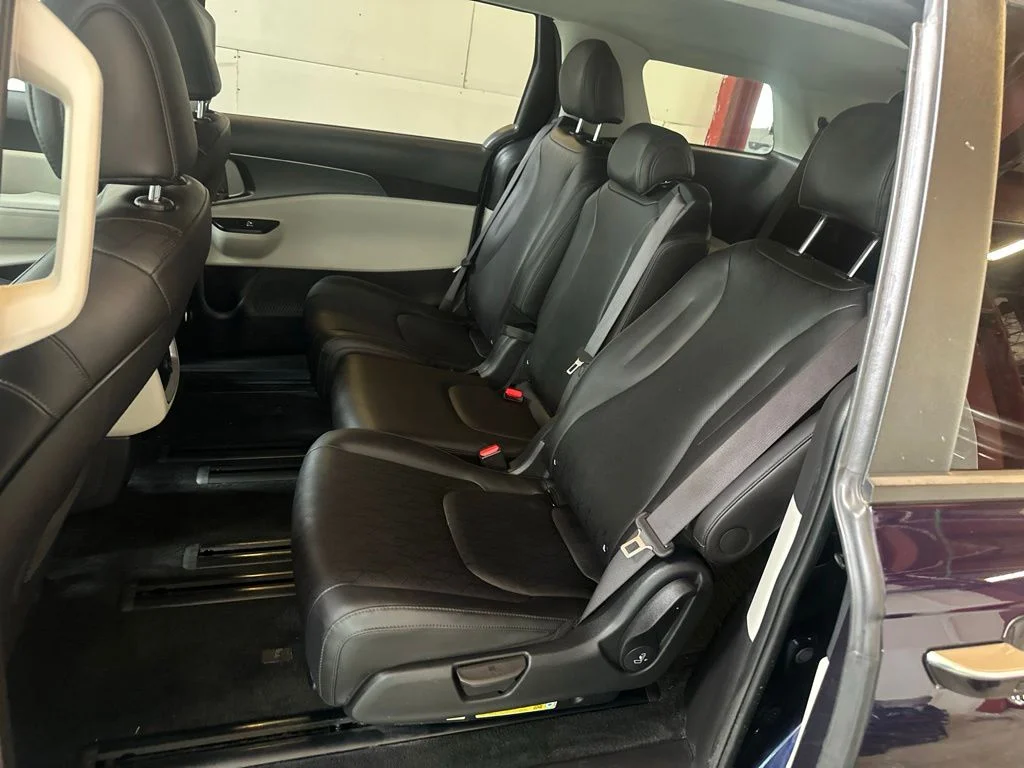 Used 2024 Blue Kia LX image 19