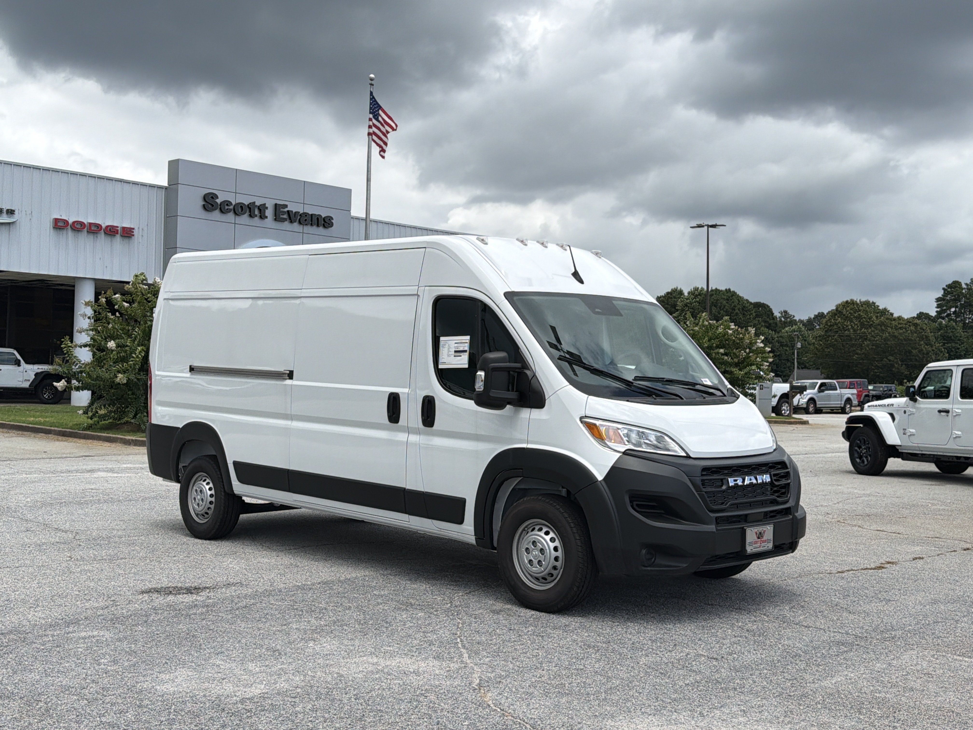 New 2026 Bright White Clearcoat RAM Tradesman image 2