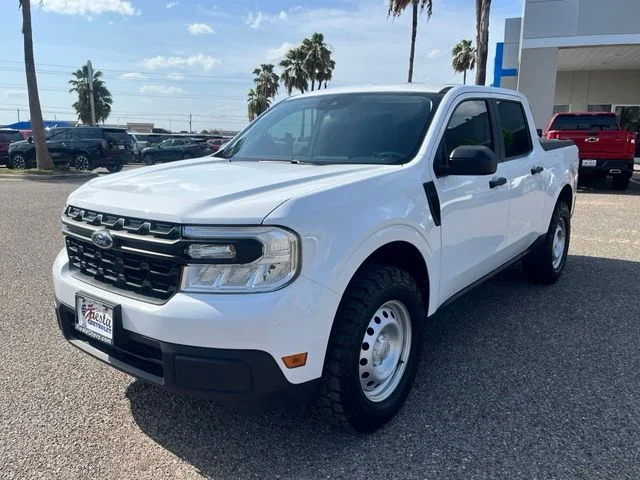 Used 2024 White Ford XL image 3