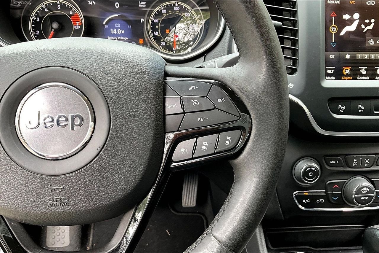 2023 Jeep Cherokee Altitude Lux - Photo 11