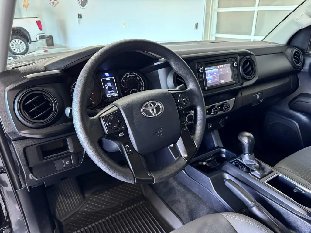 Certified Used 2018 Gray Toyota SR image 13