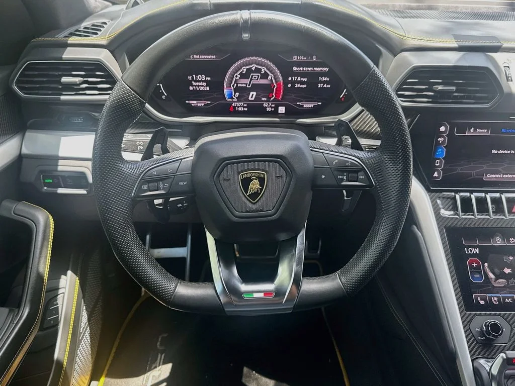 Used 2020 Gialllo Auge Lamborghini  image 11