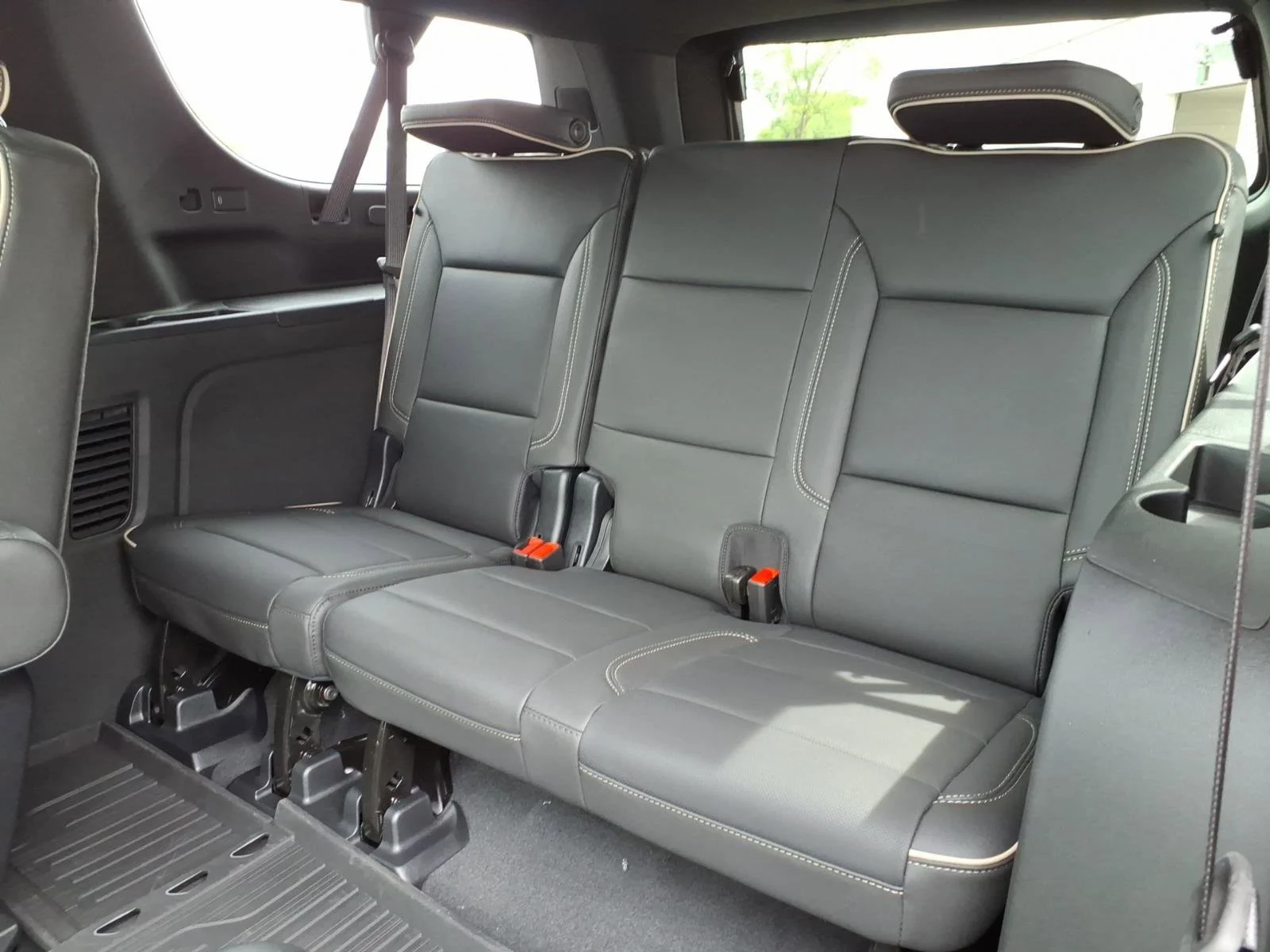 2026 GMC Yukon XL Elevation - Photo 8