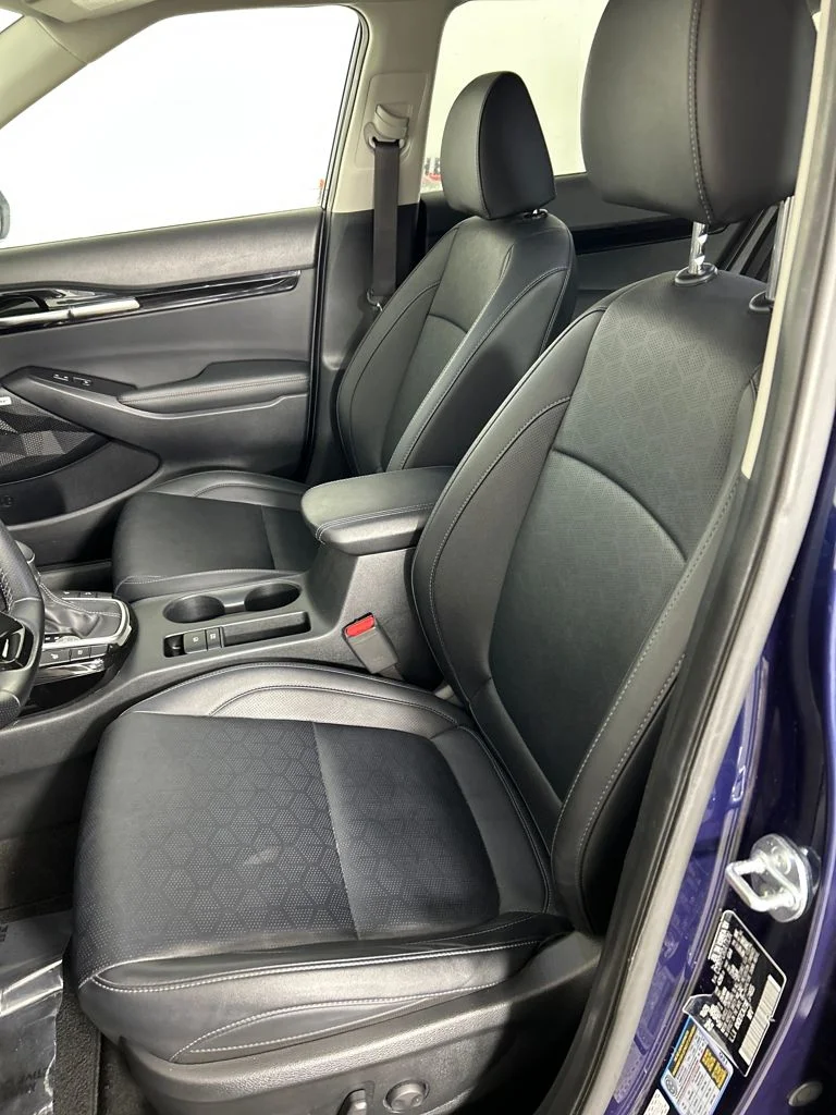 Used 2024 Blue Kia SX image 12