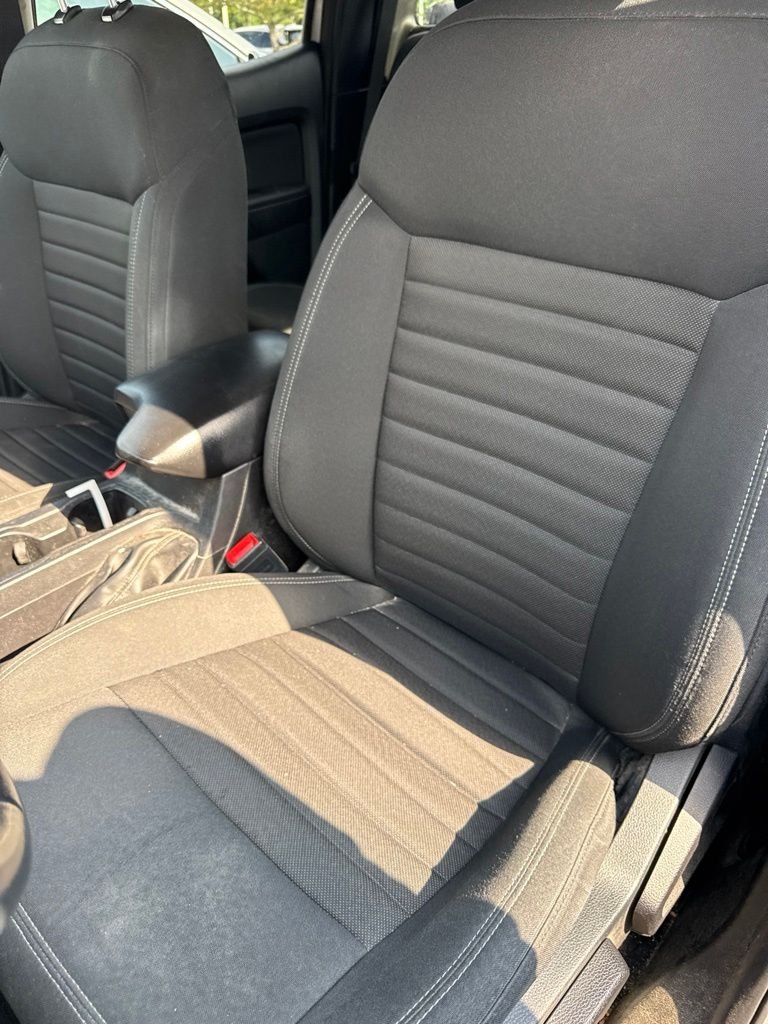 Used 2020 Silver Ford XLT image 2