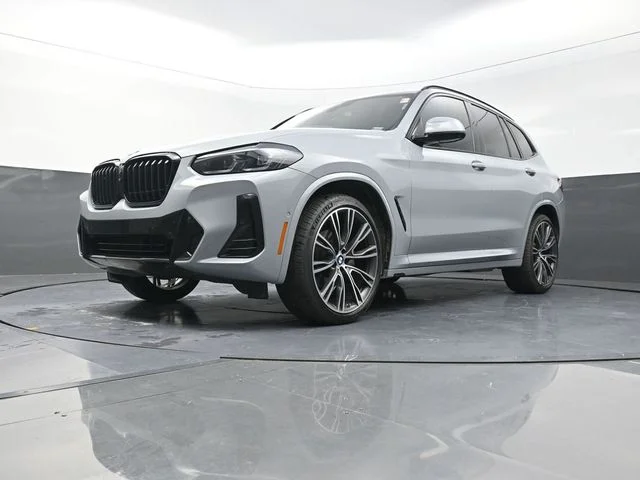 Used 2024 Gray BMW xDrive30i image 33
