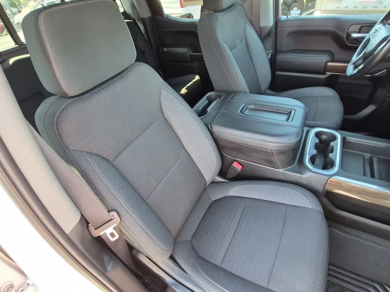 Used 2021 SUMMIT WHITE Chevrolet LT Trail Boss image 28