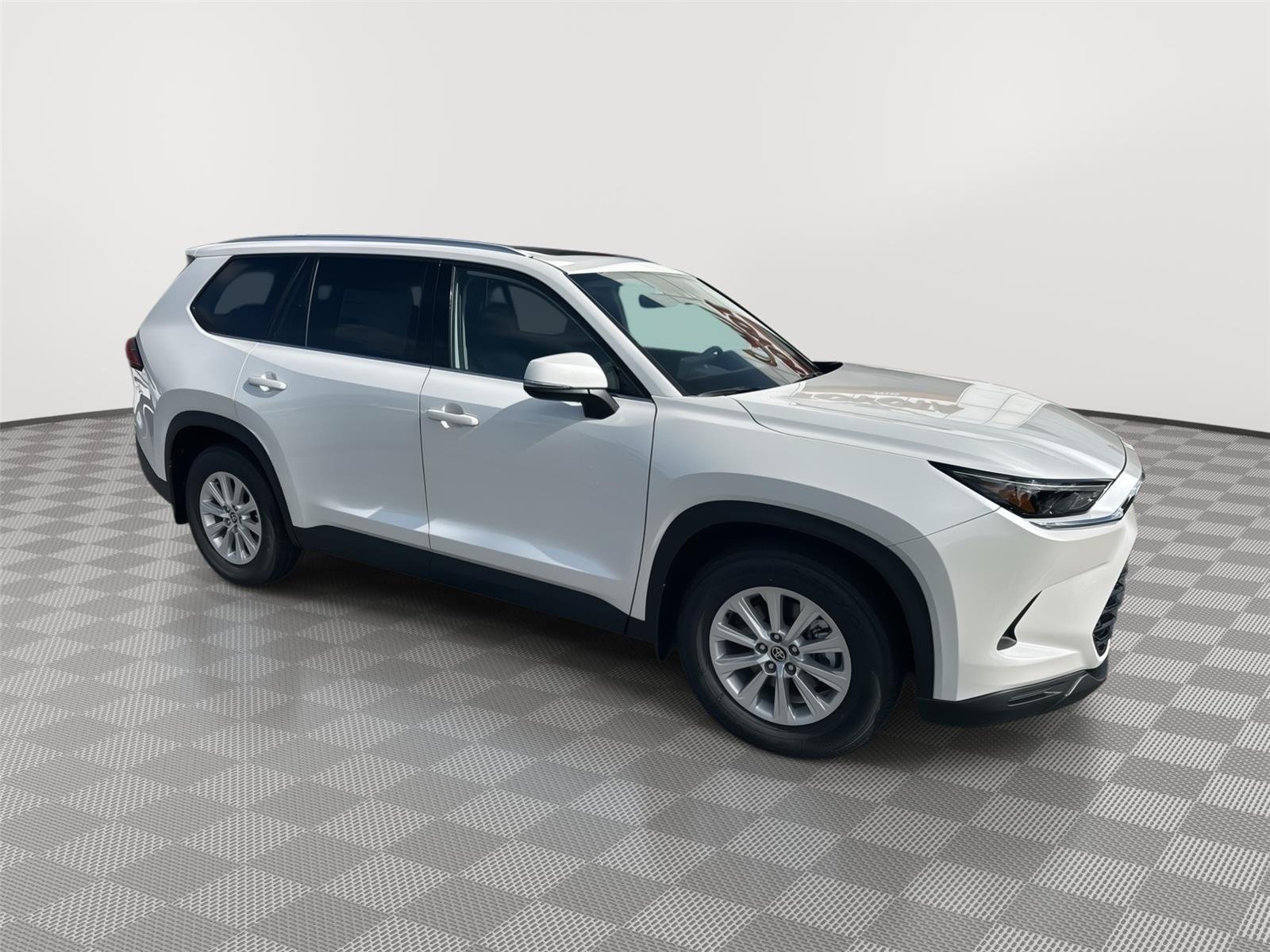 New 2026 Wind Chill Pearl <sup>1</sup> Toyota  XLE image 3