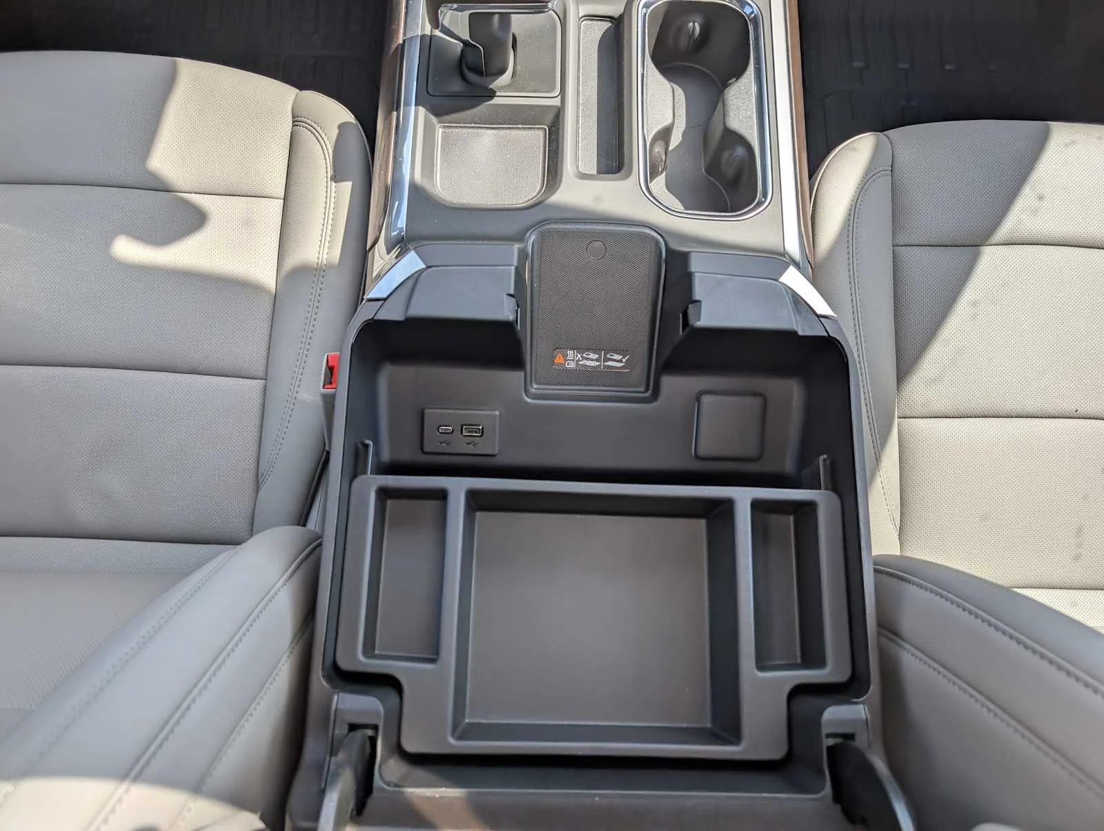 New 2026 Summit White GMC SLT image 15