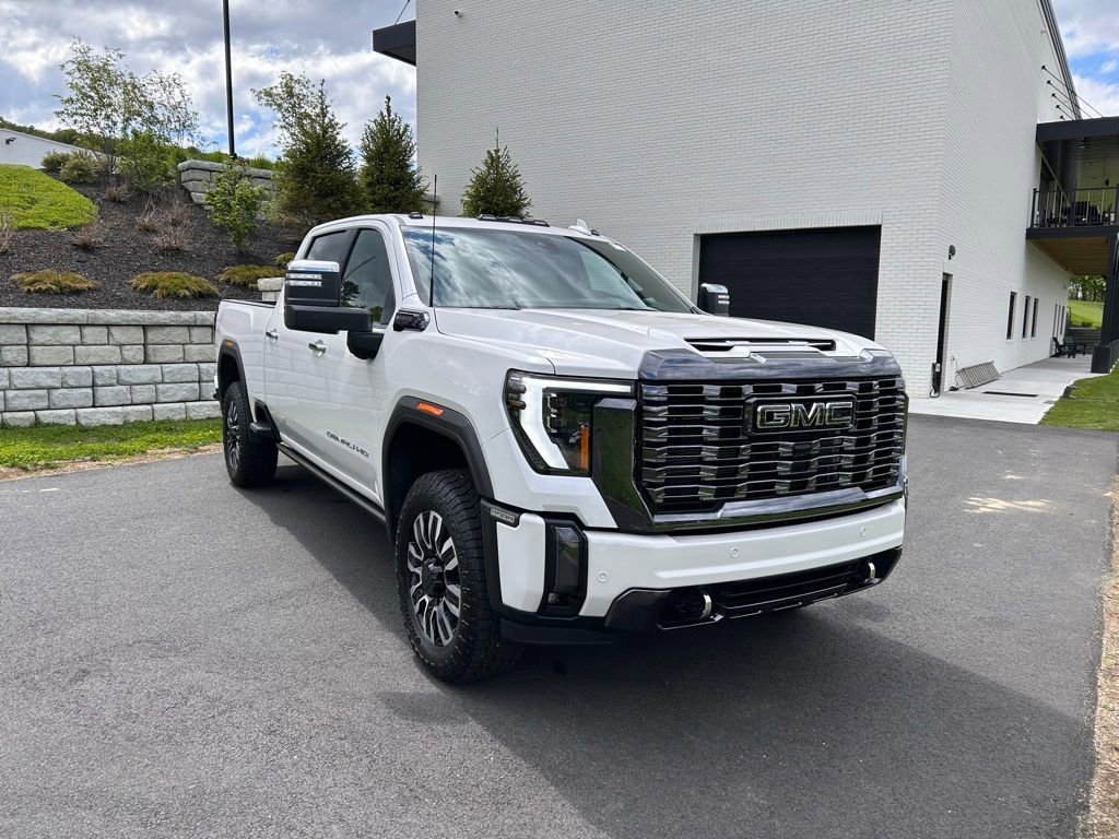 2024 GMC Sierra 4WD Crew Cab Long Box Denali Ultimate's photo