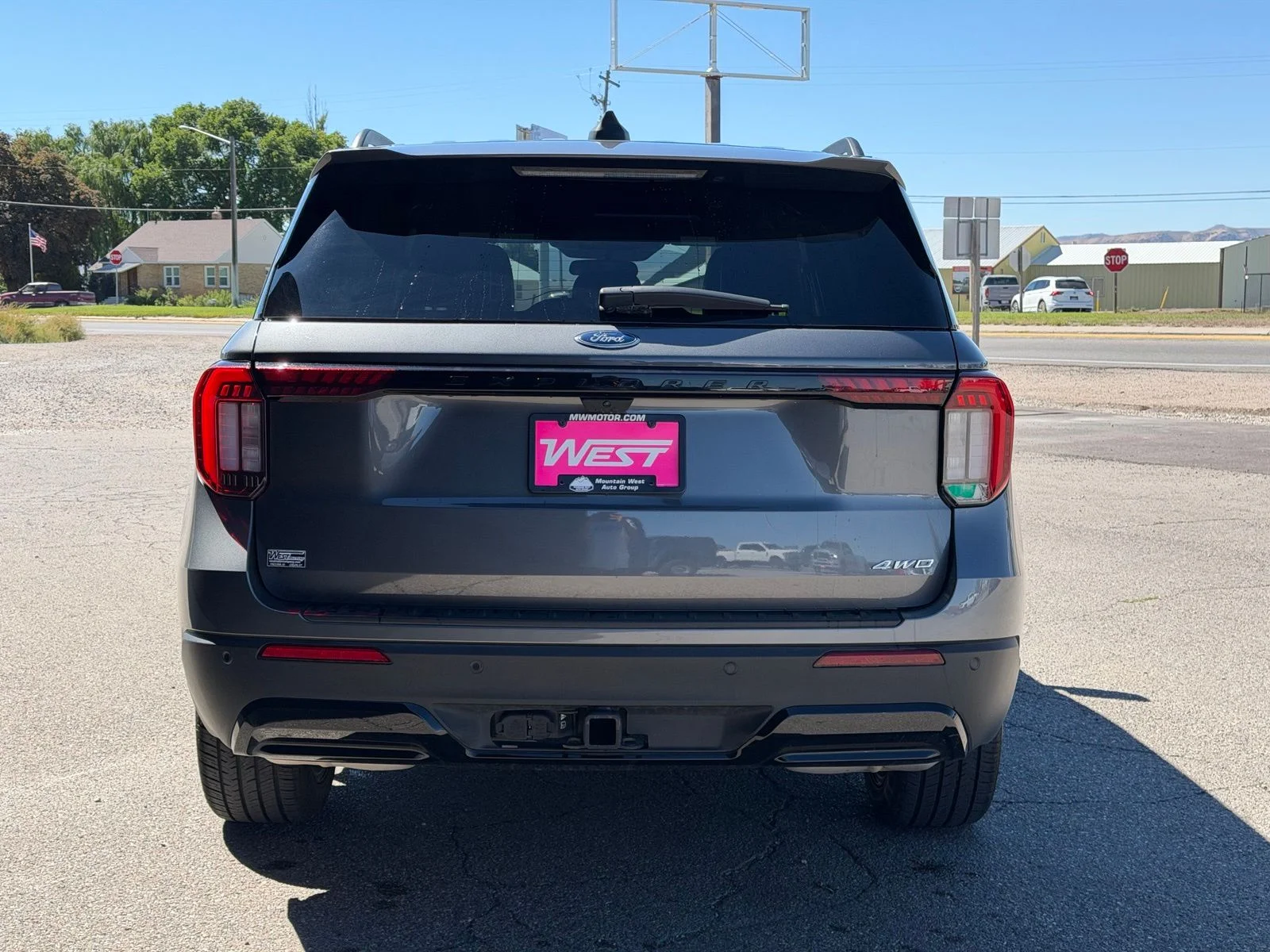 Used 2025 Gray Ford ST-Line image 4