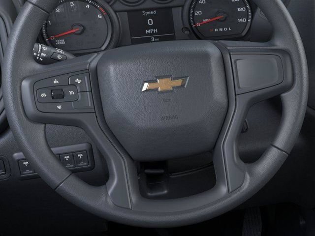 New 2026 Summit White Chevrolet WT image 19
