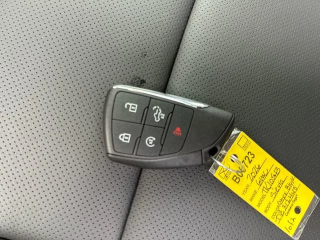 New 2026 Onyx Black GMC SLT image 28