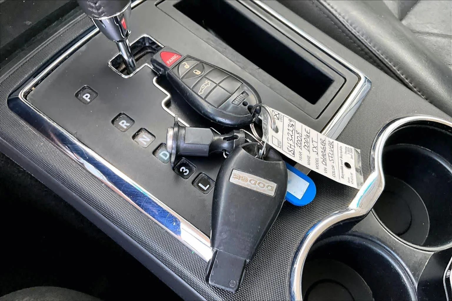 Used 2008 Bright Silver Metallic Dodge SXT image 14