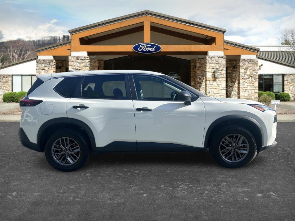 Certified Used 2023 Glacier White Nissan S image 4