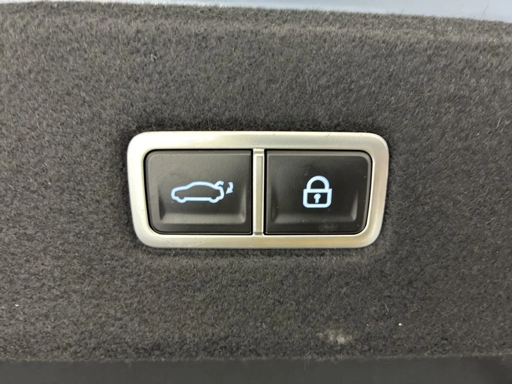 Used 2024 Blue Hyundai SEL image 7