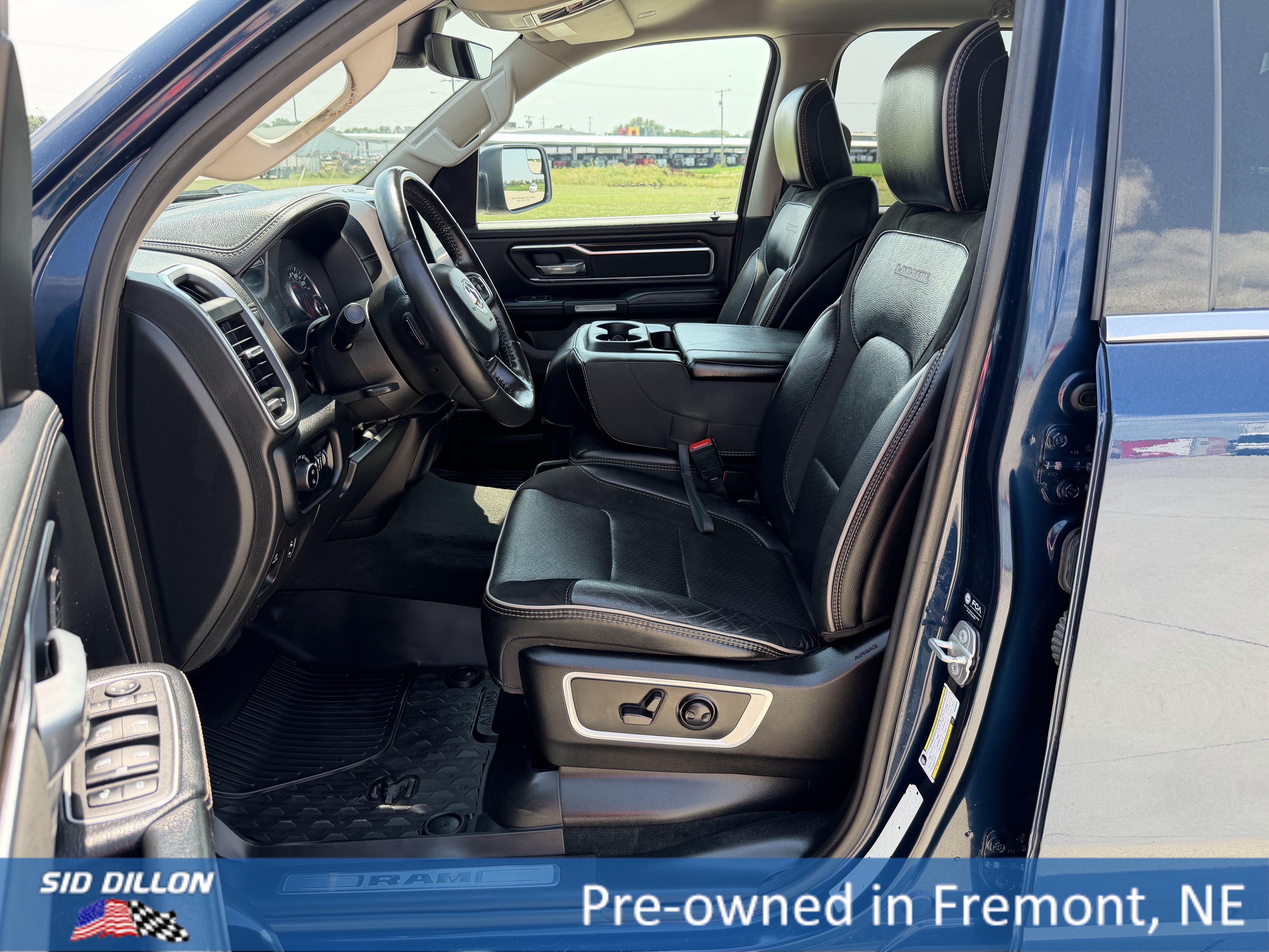Used 2022 Patriot Blue Pearlcoat Ram Laramie image 6