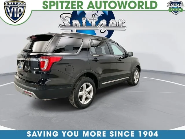 Used 2017 Black Ford XLT image 10