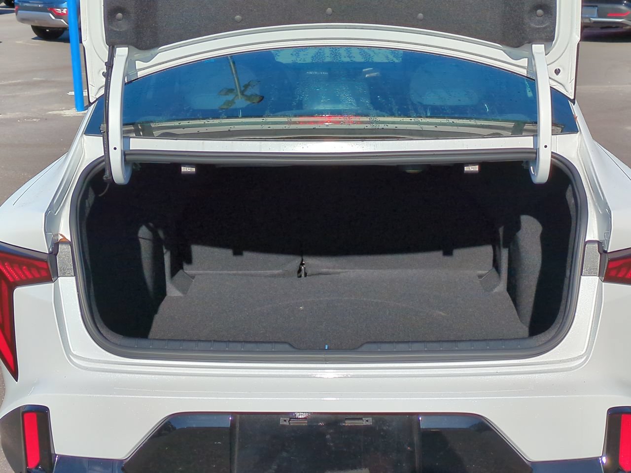 New 2025 Snow White Pearl Kia GT-Line Turbo image 14