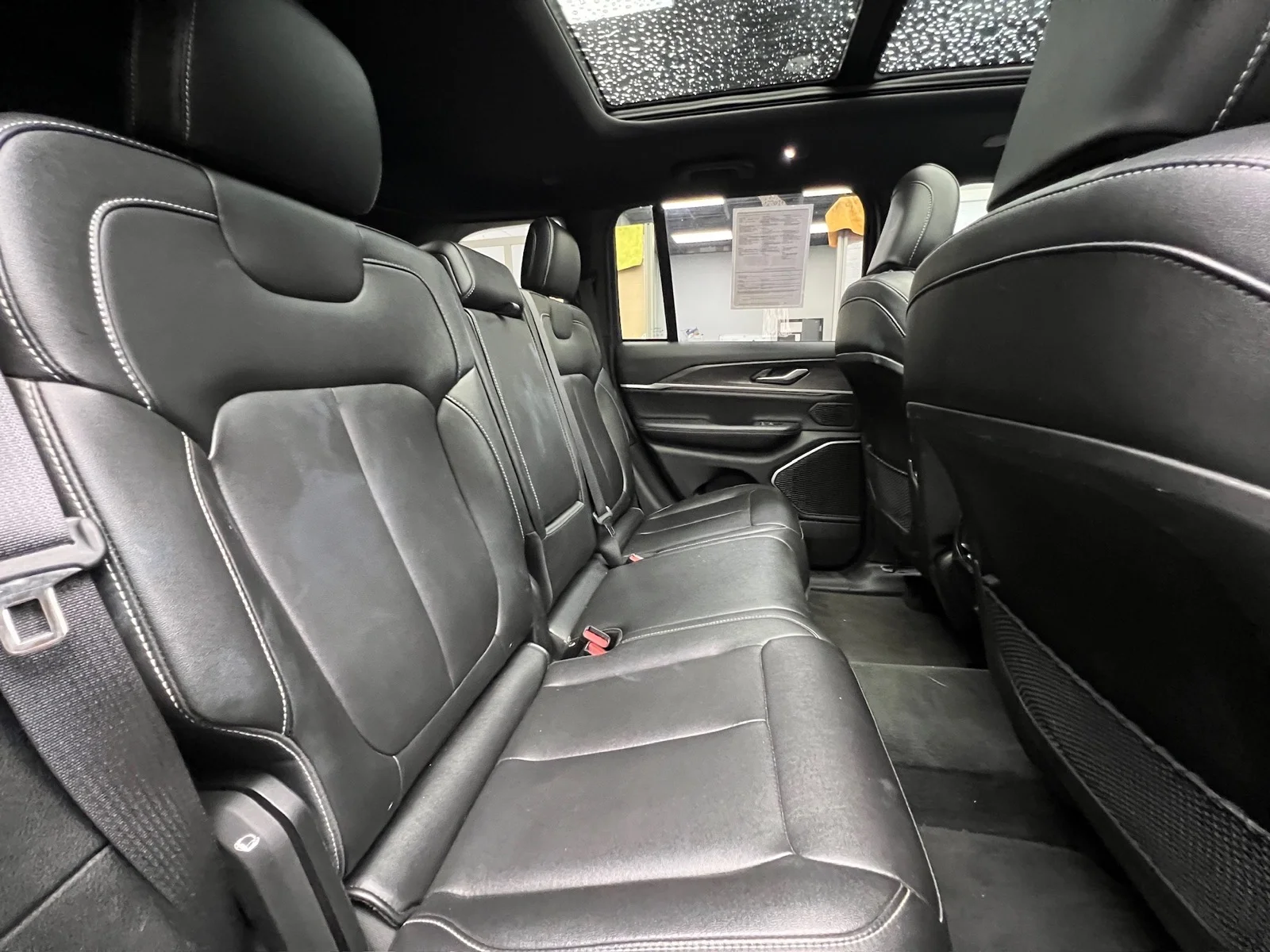 Used 2024 Bright White Clear Coat (pw7) Jeep 4xe image 23