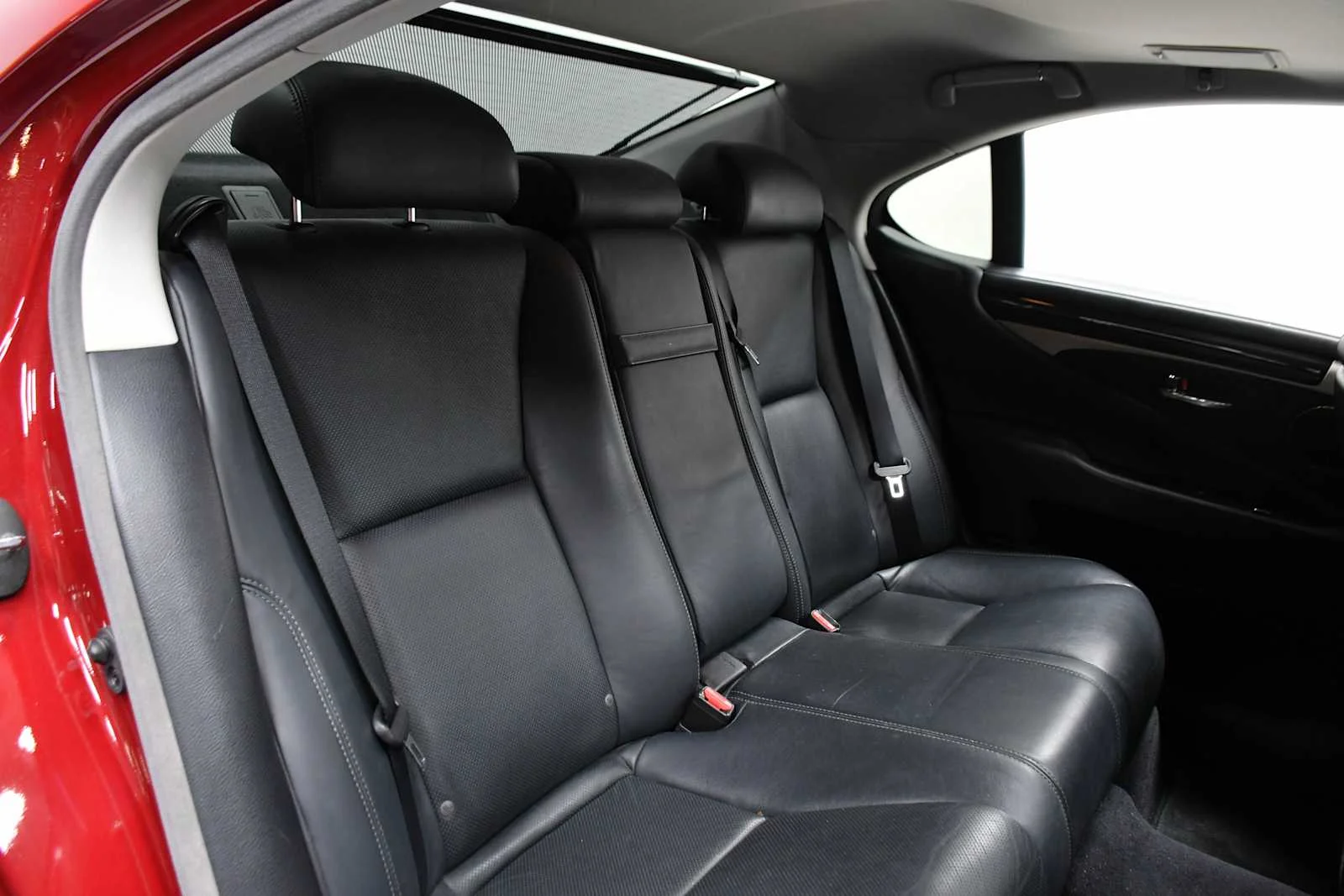 Used 2014 Matador Red Mica Lexus  image 26