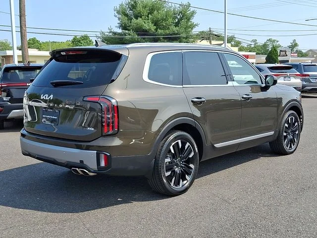 Certified Used 2024 Green Kia SX-Prestige image 7