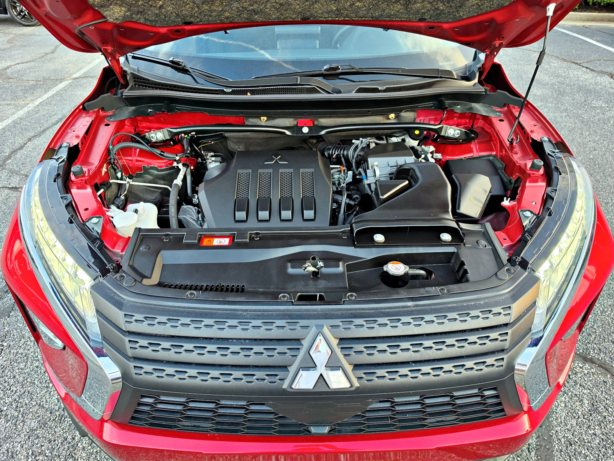 Used 2024 Red Diamond Mitsubishi LE image 27