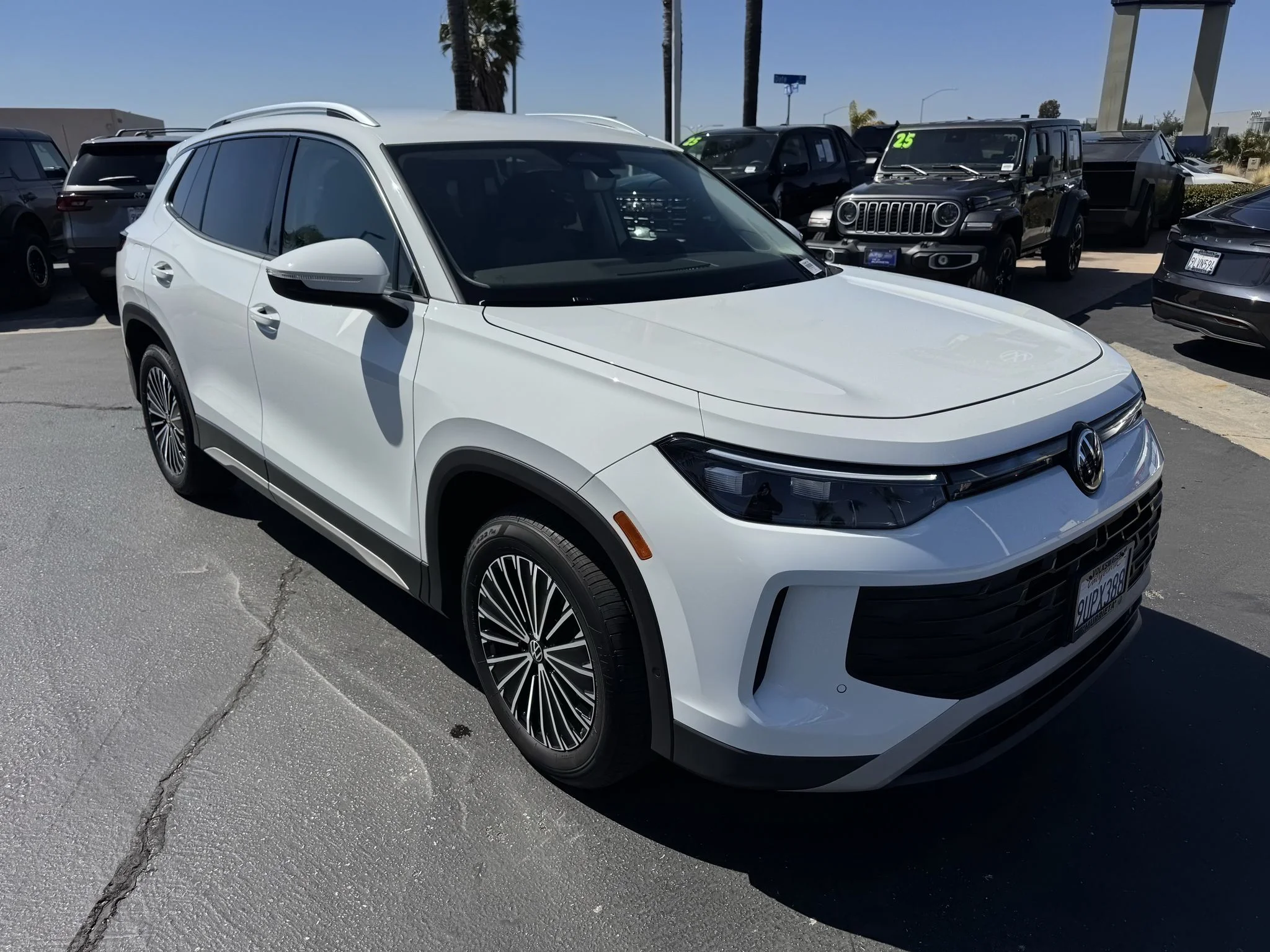 Used 2025 Pure White Volkswagen S image 2