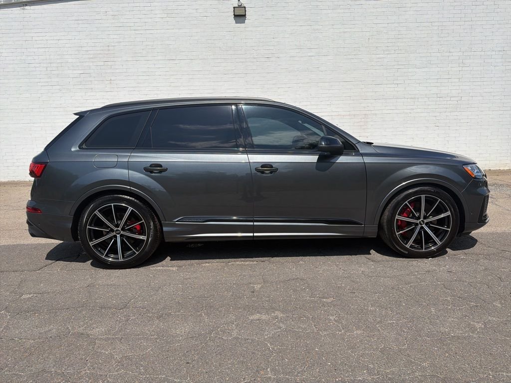 2022 Audi SQ7 Prestige quattro Tiptronic's photo