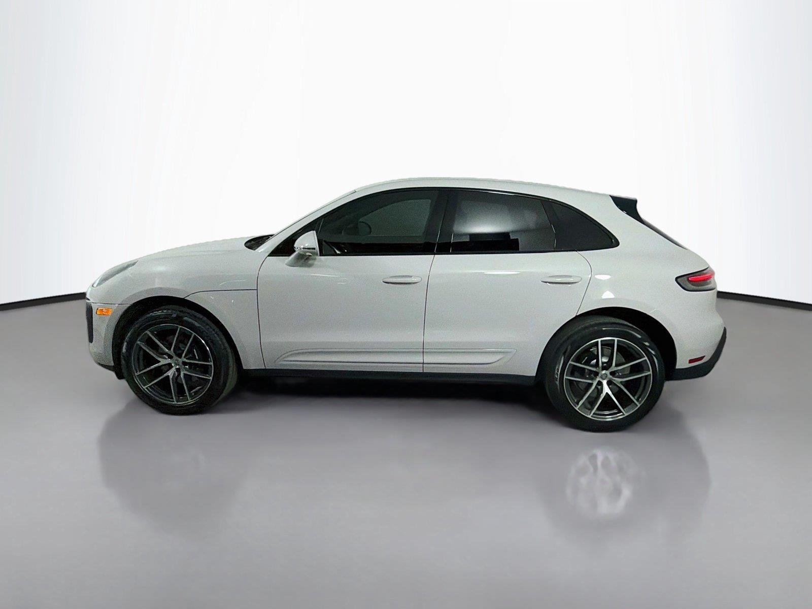 New 2026 Chalk Porsche T image 2