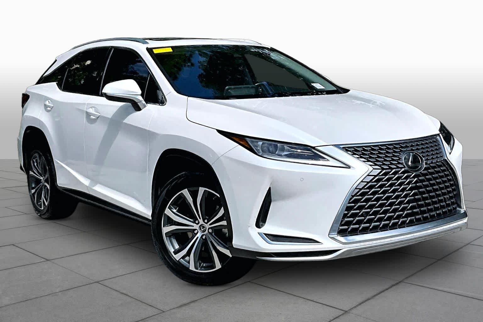 Used 2021 Eminent White Pearl Lexus  image 3