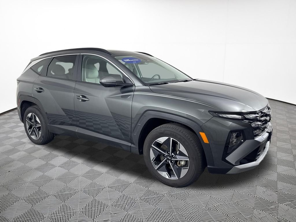 Certified Used 2025 Gray Hyundai SEL Convenience image 5