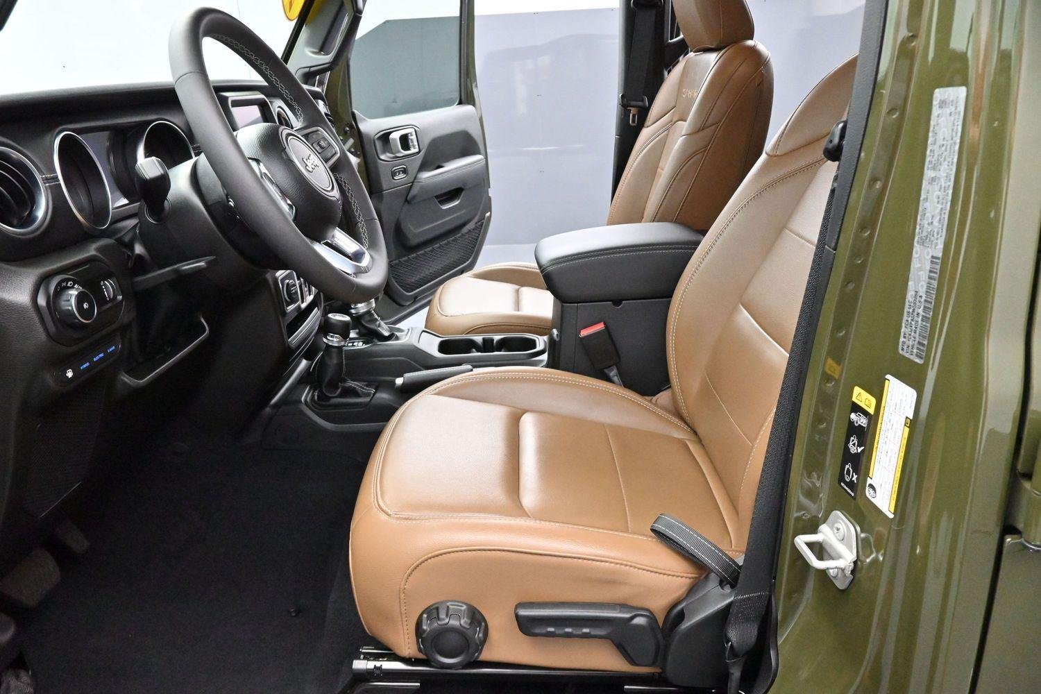 Used 2023 Sarge Green Clearcoat Jeep Sahara image 15