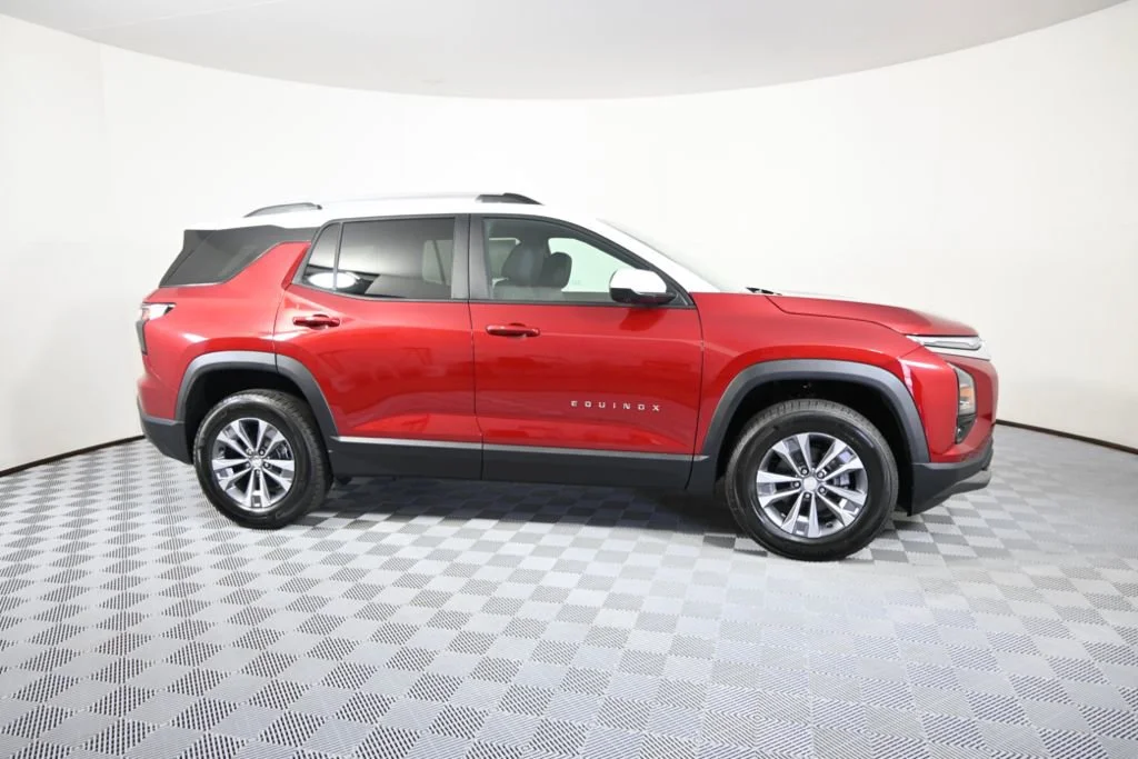 2026 Chevrolet Equinox LT - Photo 8
