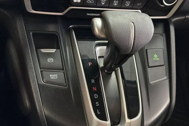 Used 2018 White Diamond Pearl Honda LX image 28