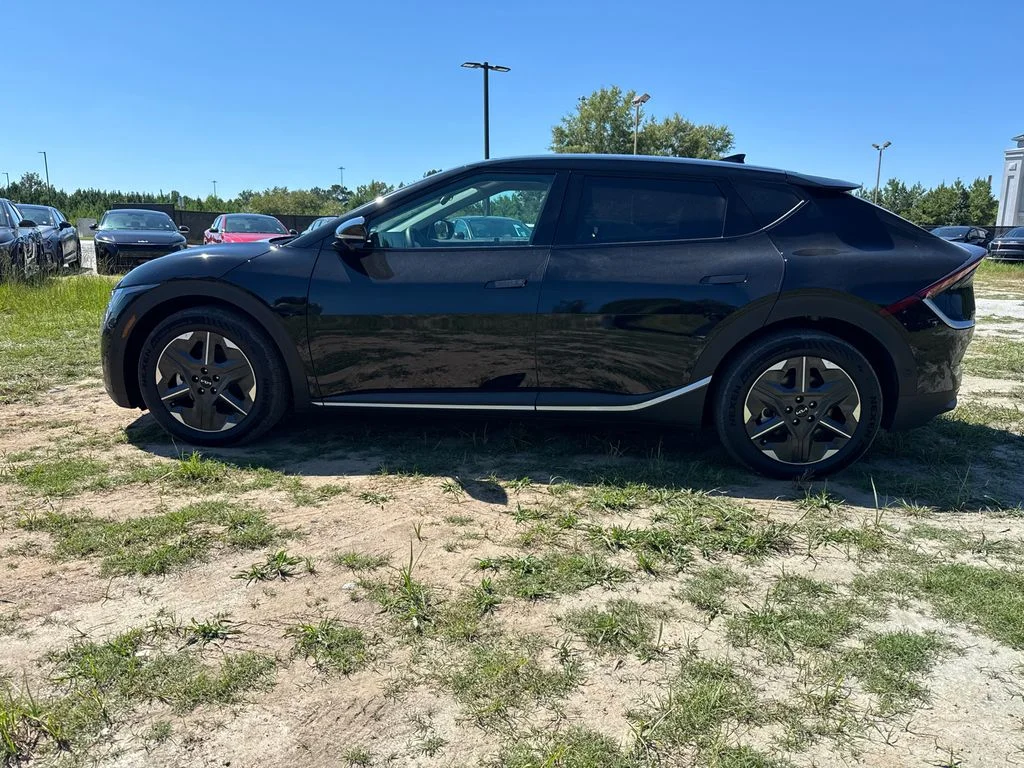 2025 Kia EV6 Light L/R - Photo 6