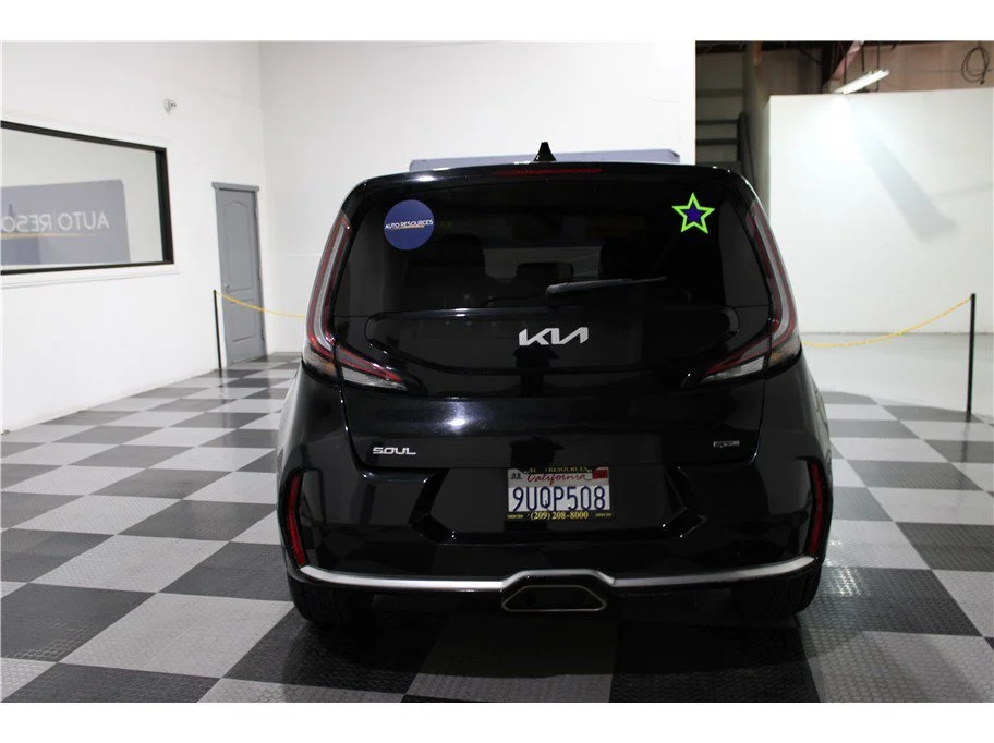 Used 2023 Fusion Black Kia GT-Line image 5