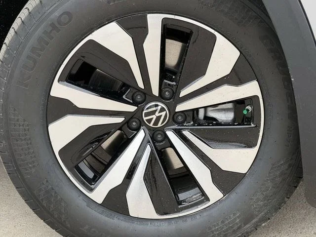 New 2026 Silver Volkswagen 2.0T SE image 6