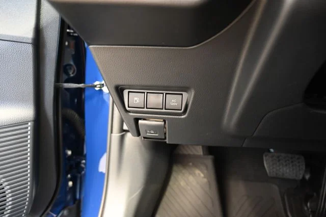 2026 Toyota Prius Plug-in Hybrid SE - Photo 26