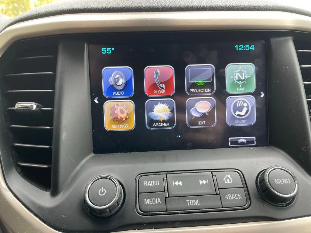 Used 2019 Summit White GMC Denali image 15