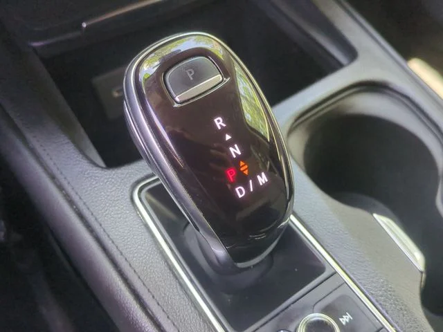 Used 2022 Black Cadillac Premium Luxury image 38